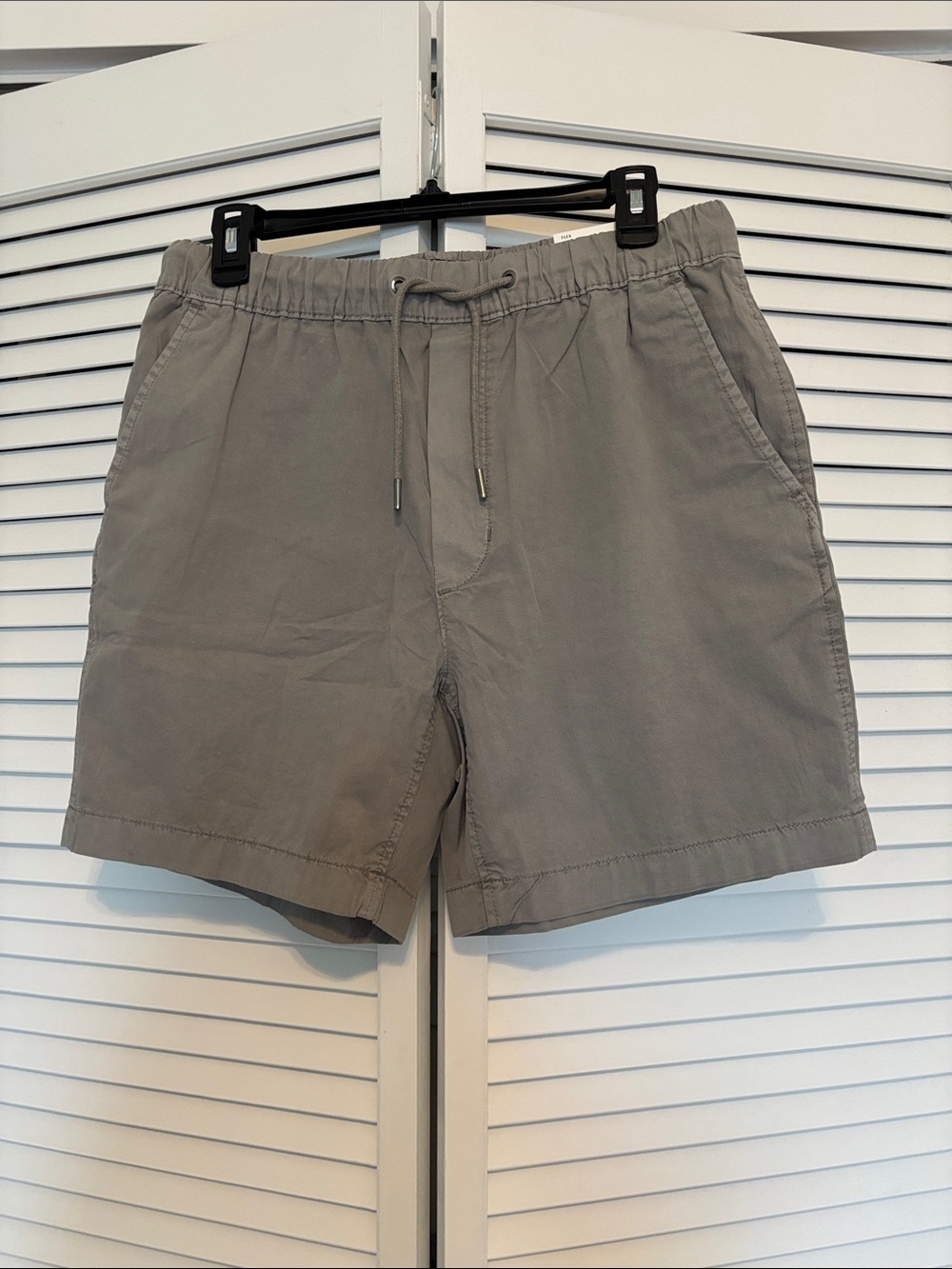 NWT AMERICAN EAGLE Men's Drawstring Casual Shorts - Gray
